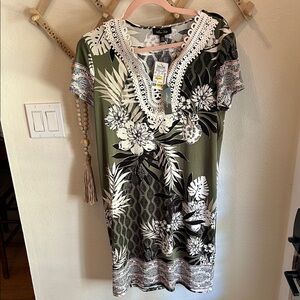 Melissa Paige Green Floral Dress